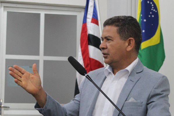 A CÂMARA GARANTE MELHORIAS NA INFRAESTRUTURA DA VILA ILDEMAR