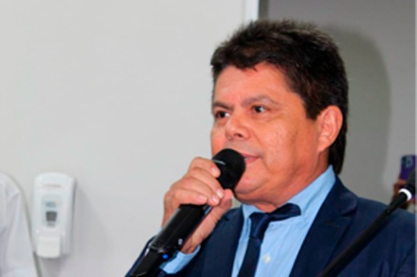 A CÂMARA TRABALHA PELA LIMPEZA E MANUTENÇÃO DE ÁREAS PÚBLICAS