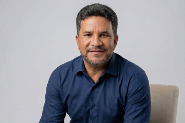 CÂMARA DE AÇAILÂNDIA APROVA PROJETO QUE RENOMEIA PRAÇA EM HOMENAGEM AO PR. JOSÉ ALVES CAVALCANT...