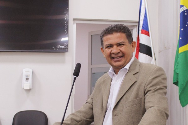 APROVADO O REQUERIMENTO PARA CONSTRUÇÃO DE PRAÇA NO COLINA PARK