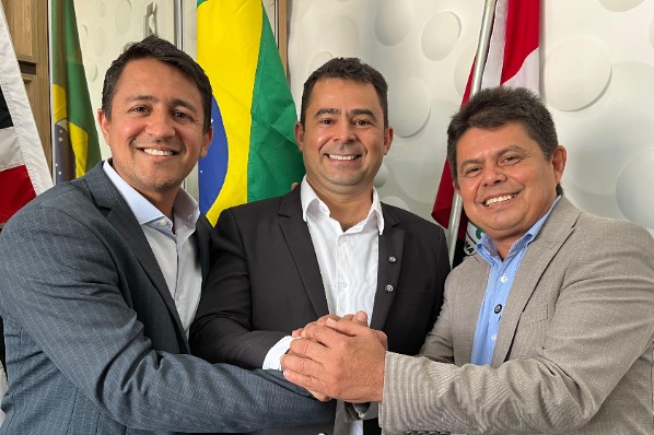 DEPUTADO ERIC COSTA FEZ USO DA TRIBUNA DA CÂMARA PARA ANUNCIAR QUE DESTINARÁ UMA EMENDA PARLAME...