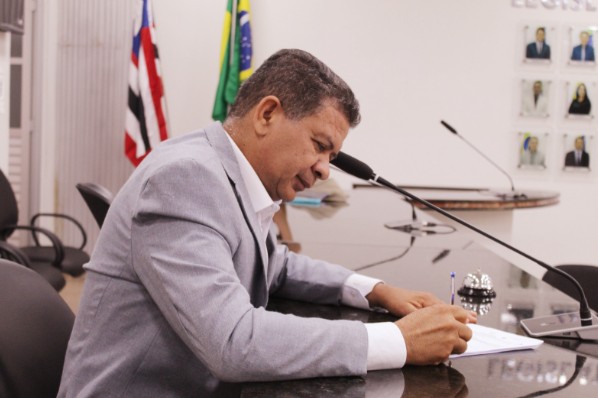 REQUERIMENTO APROVADO: BAIRRO CAPELOZA PODERA TER UMA PRAÇA COM QUADRA POLIESPORTIVA