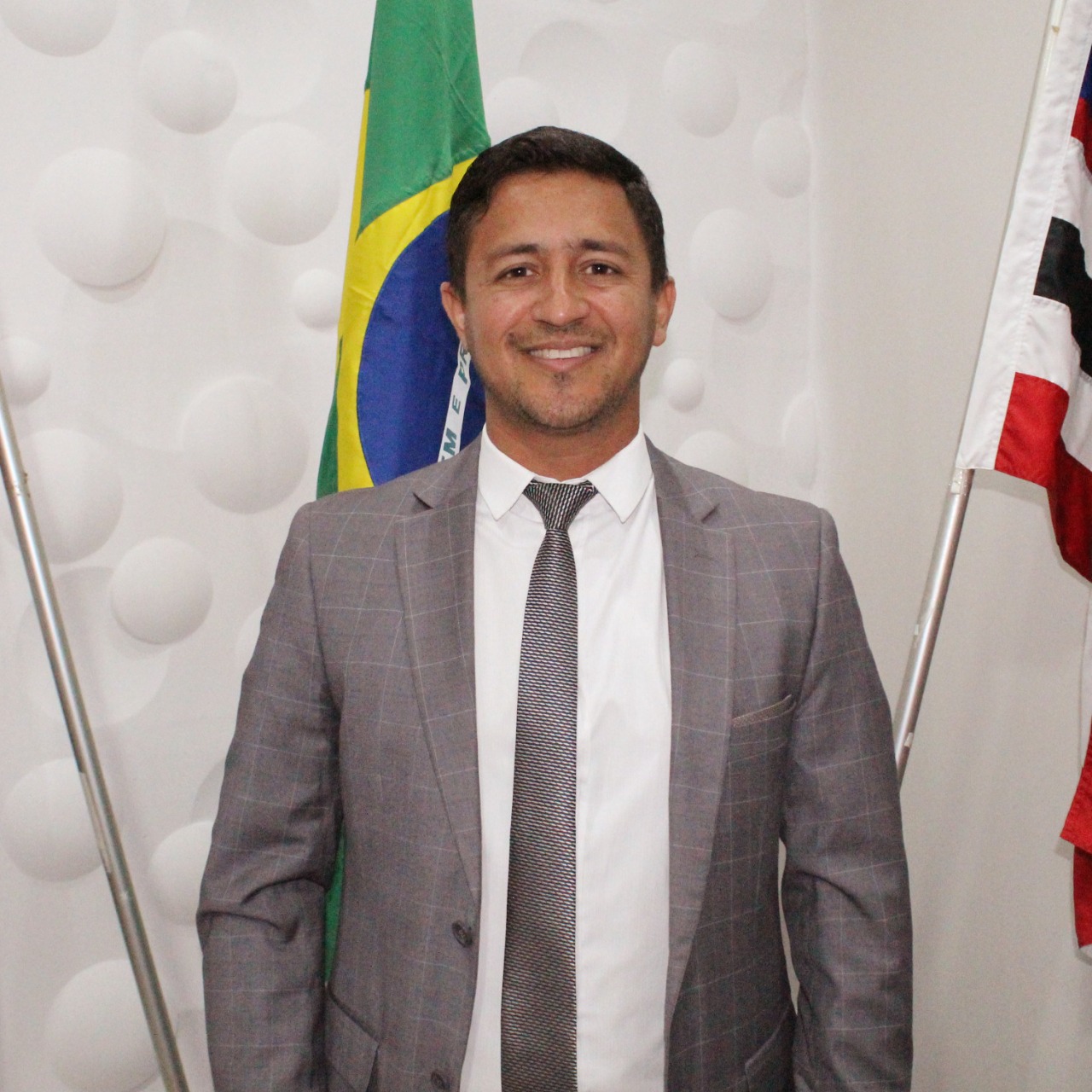 Dr. Thiago Ferreira